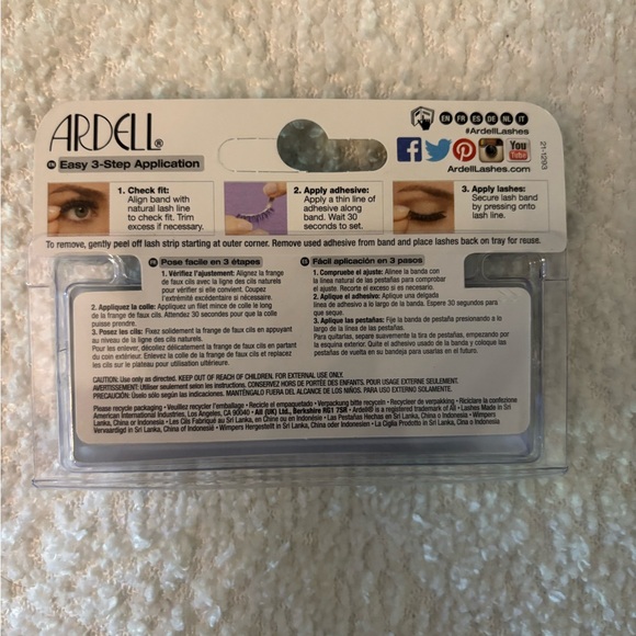 Ardell Style 114 Lashes - Picture 2 of 2